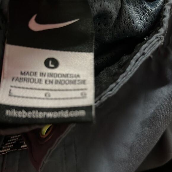 NIKE DRI FiT RUNNING SHORTS SIZE L‎ - Picture 3 of 5